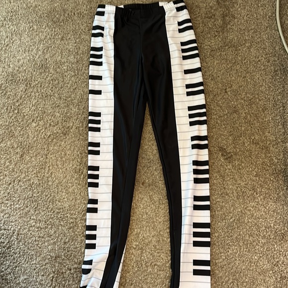 Piano keys Leggings Size small - Picture 4 of 6